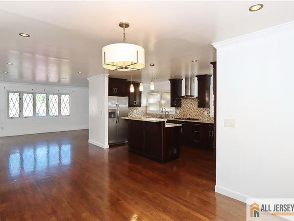 1299 Kline Place , Rahway, NJ 07065