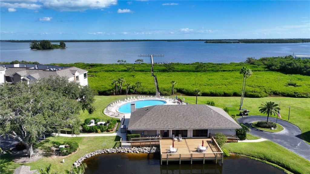 6232 N Mirror Lake Drive, Unit 612, Sebastian, FL 32958 Photo