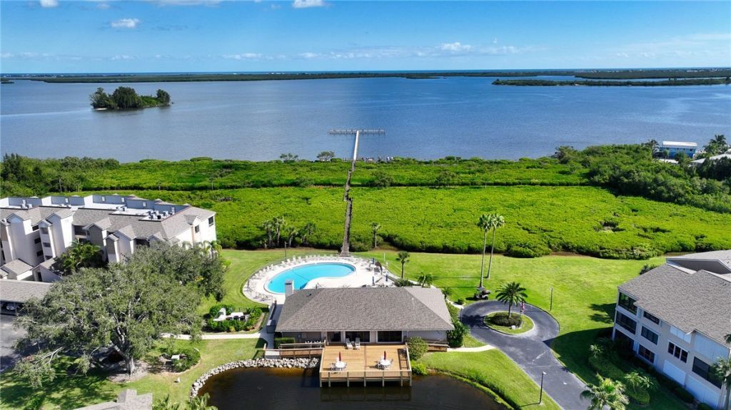 6232 N Mirror Lake Drive, Unit 612, Sebastian, FL 32958 Photo