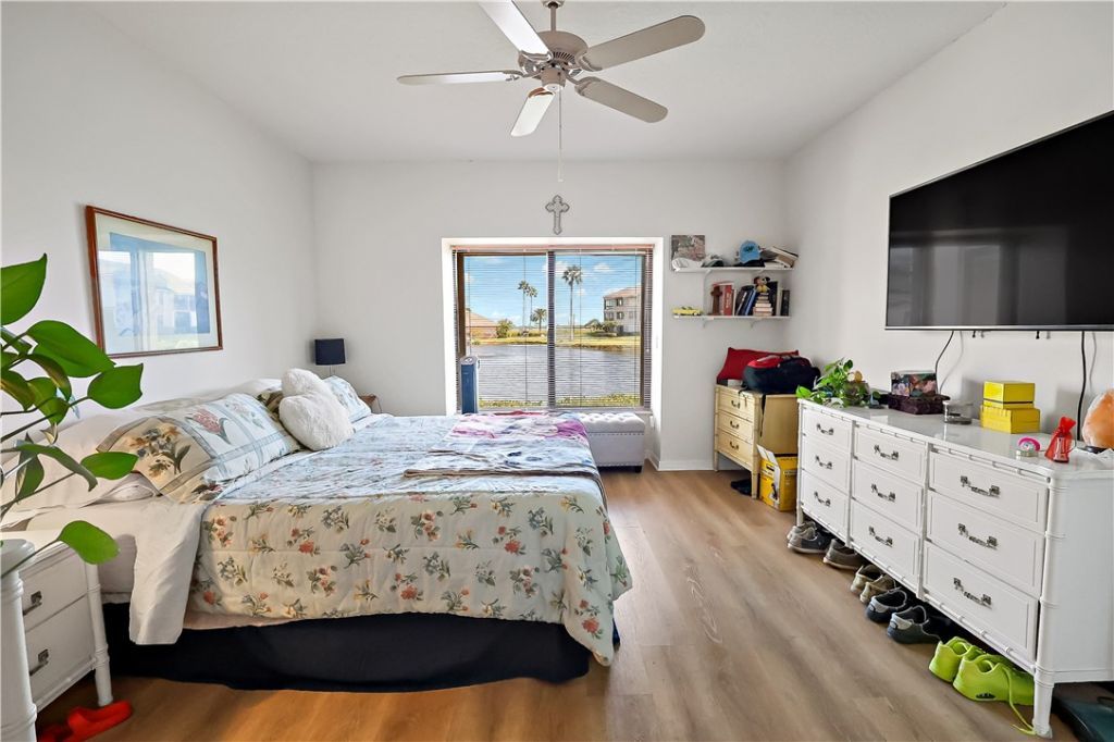 6232 N Mirror Lake Drive, Unit 612, Sebastian, FL 32958 Photo