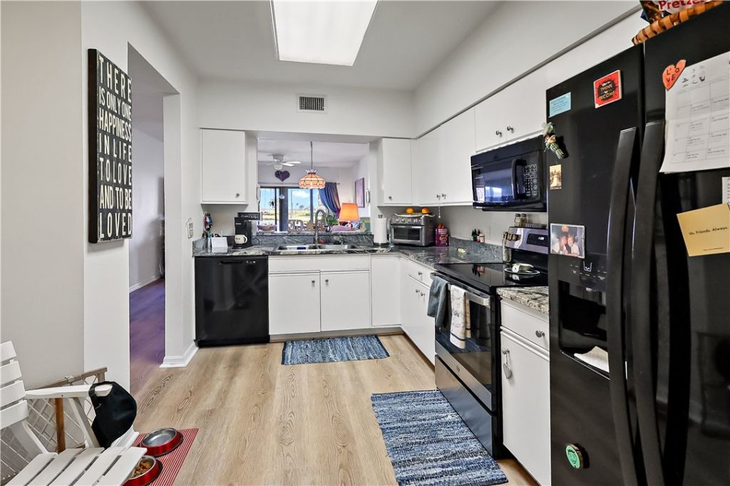 6232 N Mirror Lake Drive, Unit 612, Sebastian, FL 32958 Photo