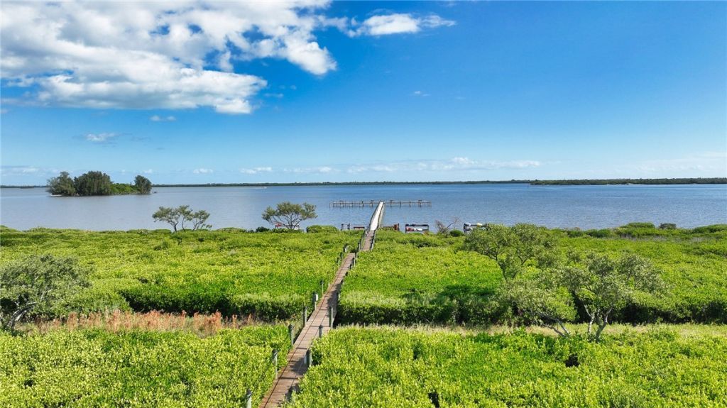 6232 N Mirror Lake Drive, Unit 612, Sebastian, FL 32958 Photo