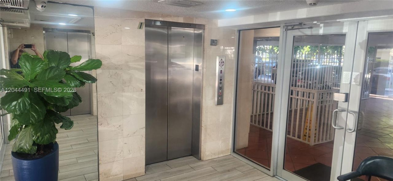 2950 SW 3rd Ave, Unit 3C, Miami, FL 33129 Photo