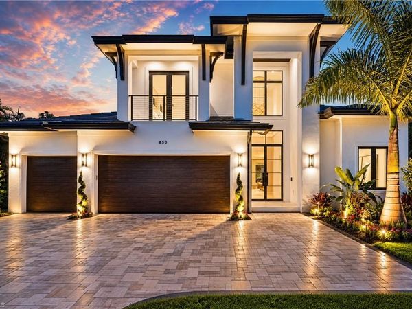 850 10th ST N, NAPLES, FL 34102