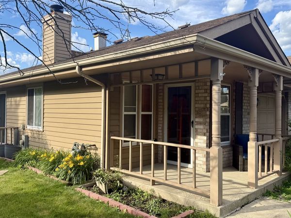 151 Pier Court , Naperville, IL 60565