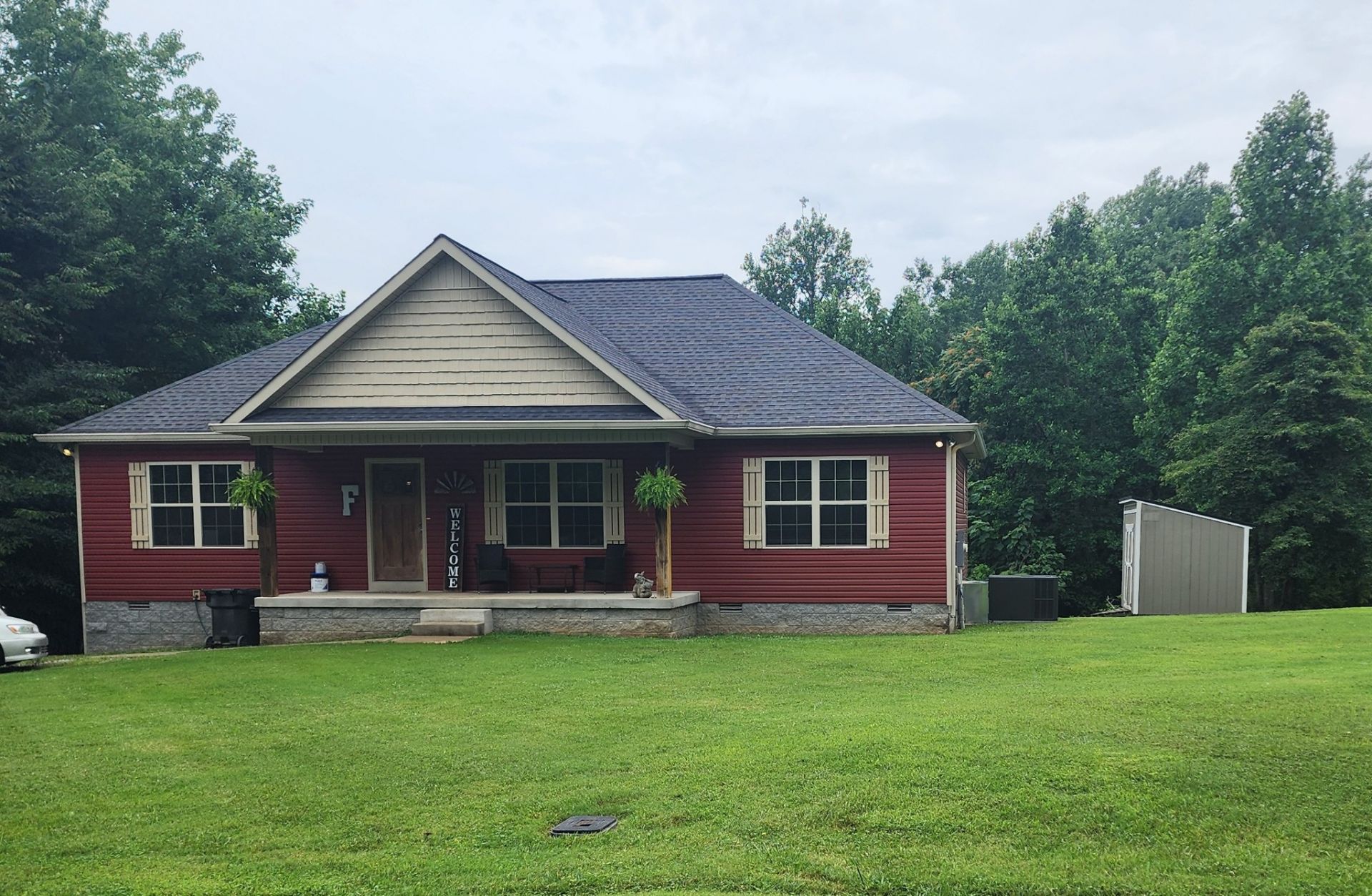 222 Hog Back Ridge Rd , Bethpage, TN 37022 Main Photo