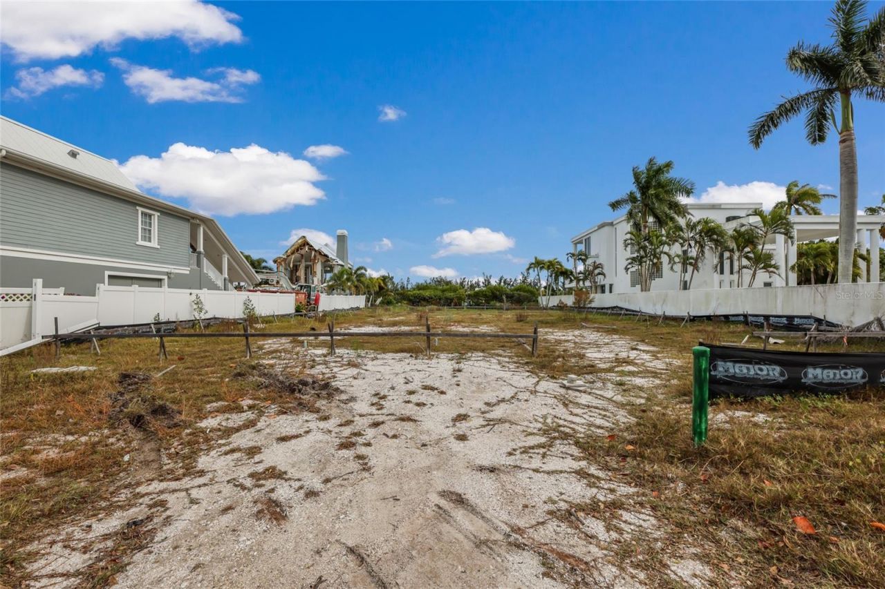 7094 Longboat Drive E, Longboat Key, FL 34228 Photo