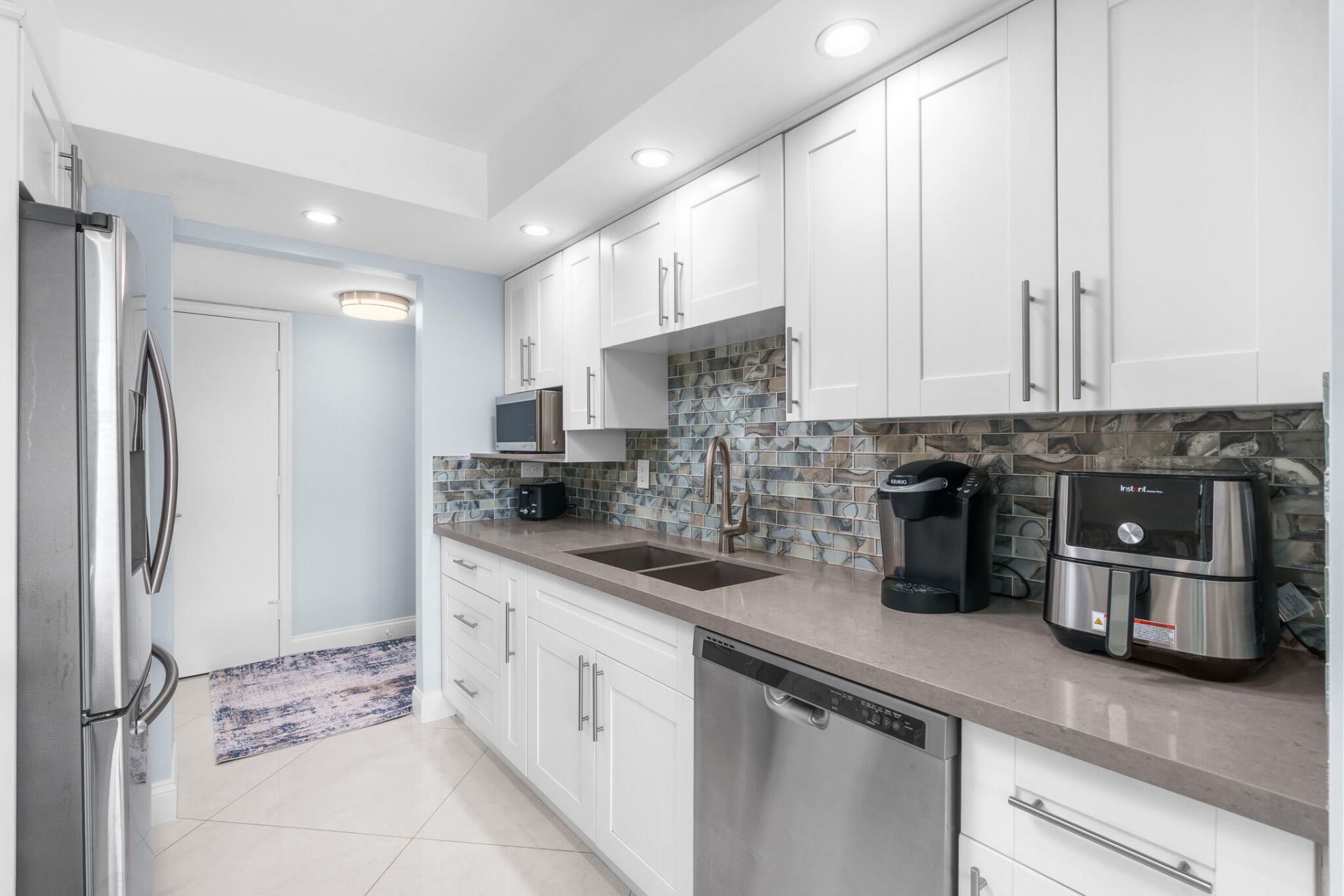 950 Ponce De Leon Road, Unit 401, Boca Raton, FL 33432 Photo