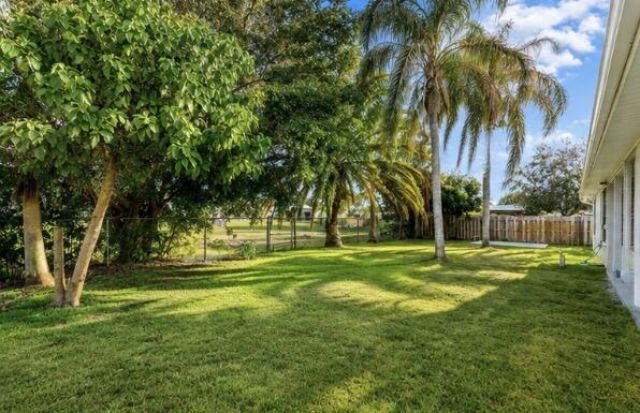 272 SW Carter Avenue, Port Saint Lucie, FL 34983 Photo