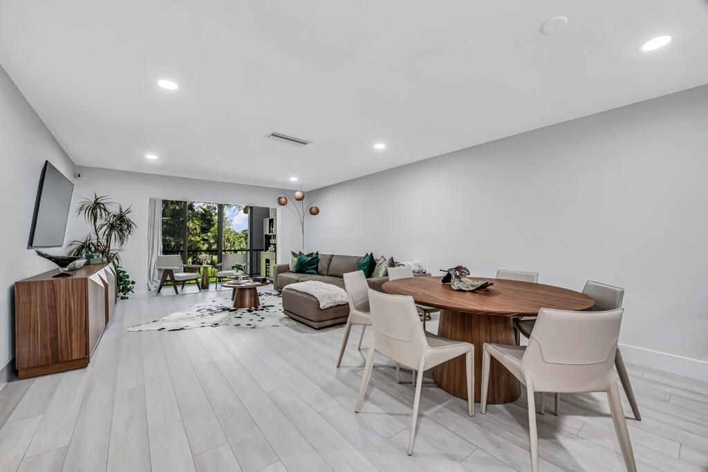 21362 Juego Circle, Unit D, Boca Raton, FL 33433 Photo