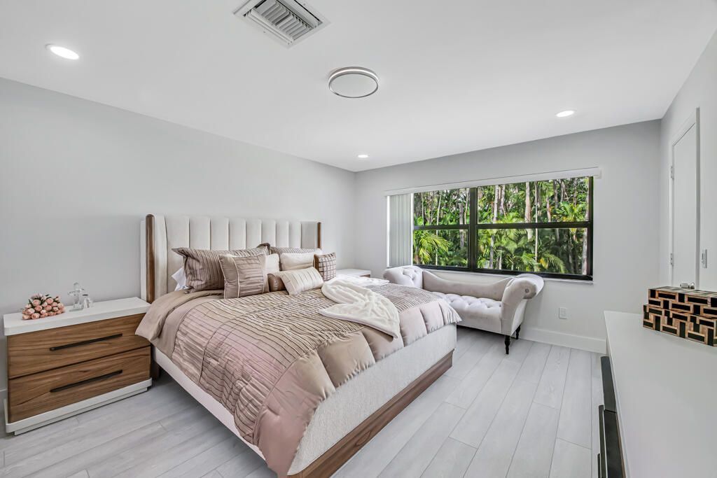 21362 Juego Circle, Unit D, Boca Raton, FL 33433 Photo