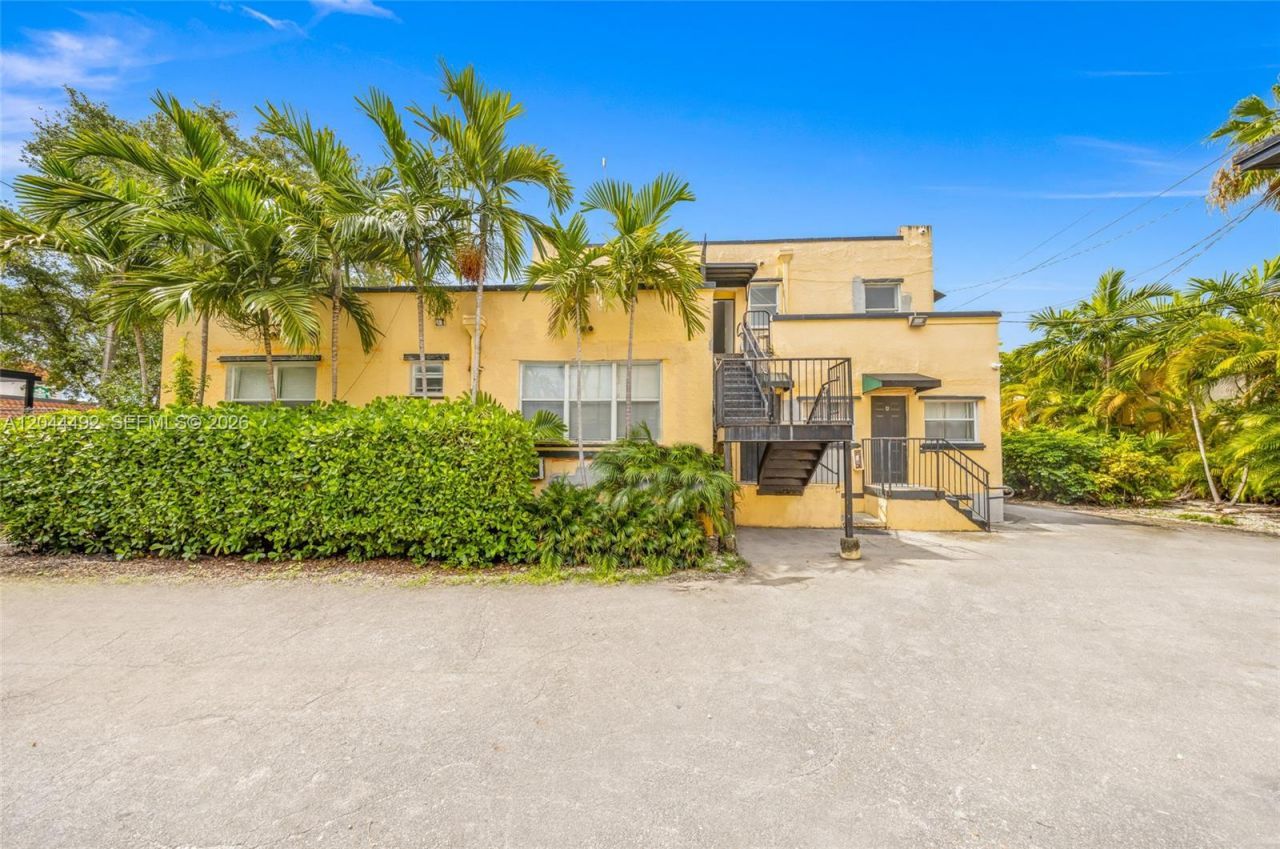 1731 SW 8th St , Miami, FL 33135 Photo