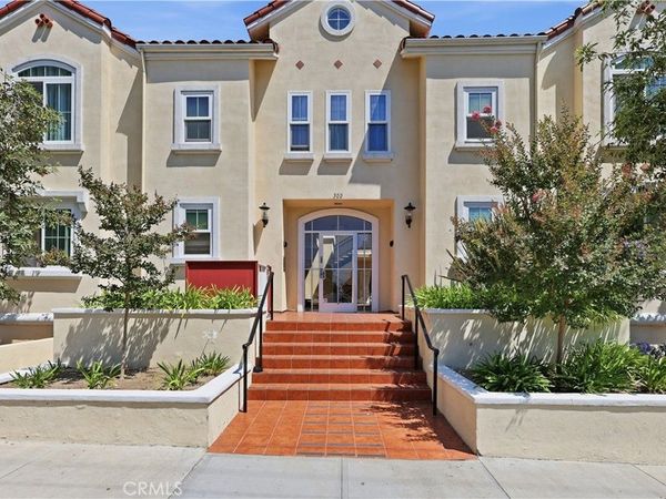 300 E Providencia, Unit 205, Burbank, CA 91502