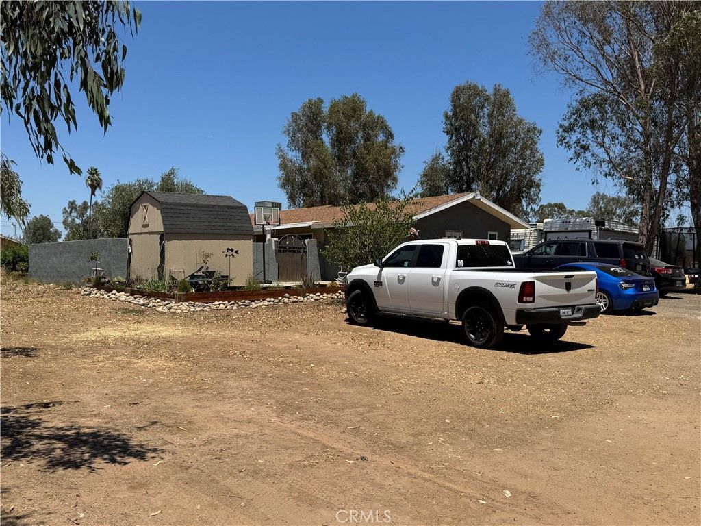 20283 Oakhill, Madera, CA 93638 Main Photo