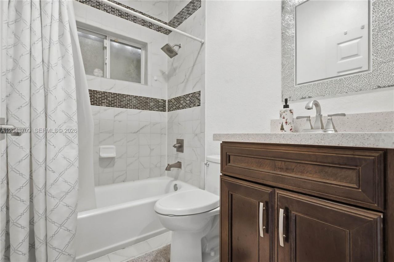 610 SE 12th Ter, Homestead, FL 33033 Photo