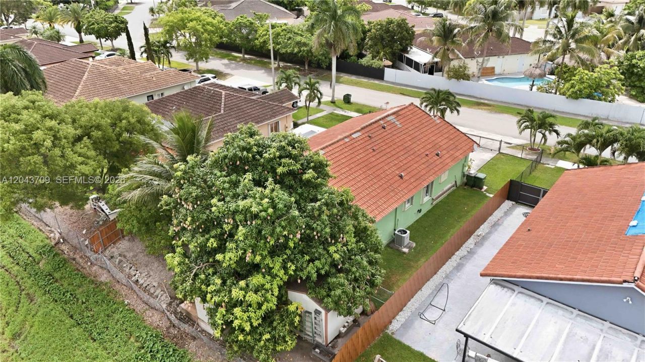 610 SE 12th Ter, Homestead, FL 33033 Photo