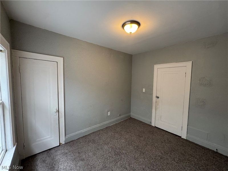 915 Eddy Road, Cleveland, OH 44108 Photo 12