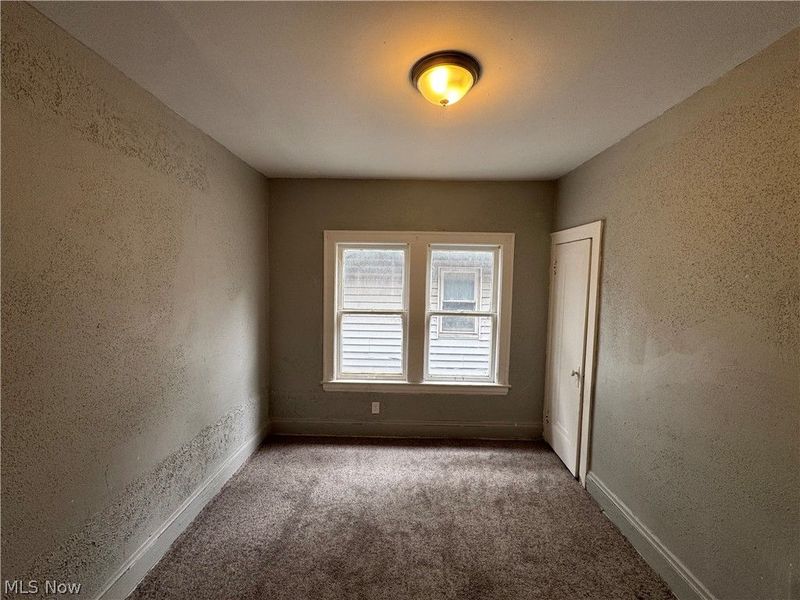 915 Eddy Road, Cleveland, OH 44108 Photo 9