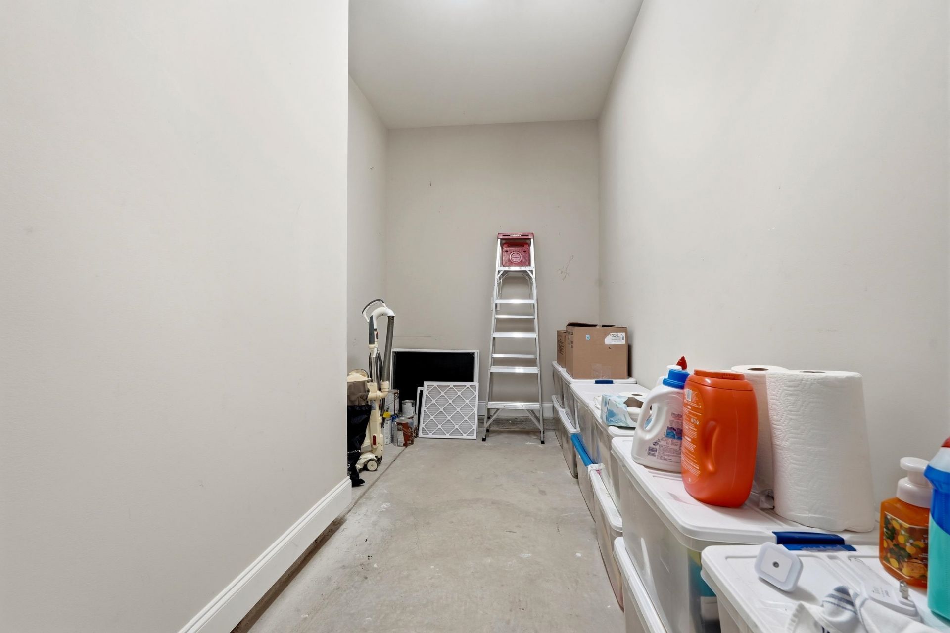 214 Swallowtail Ct.  Photo 33