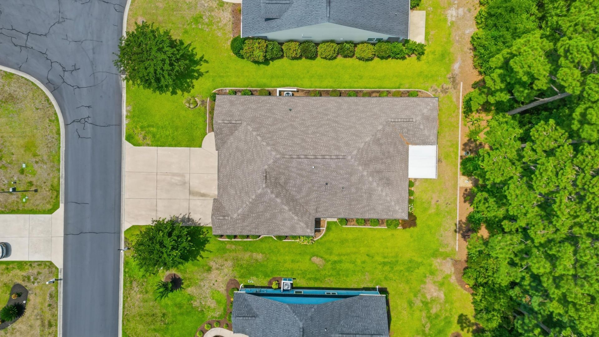 214 Swallowtail Ct.  Photo 38