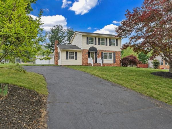 197 Apple Tree RD, Roanoke, VA 24019