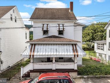 404 JULIAN STREET, WILLIAMSTOWN, PA 17098