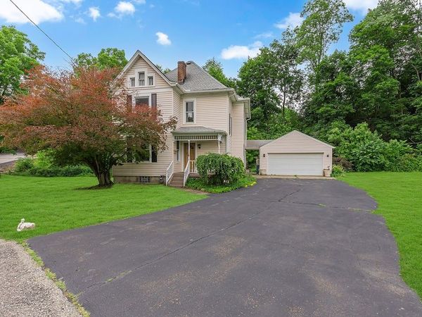 612 Adams Street, Rochester, PA 15074