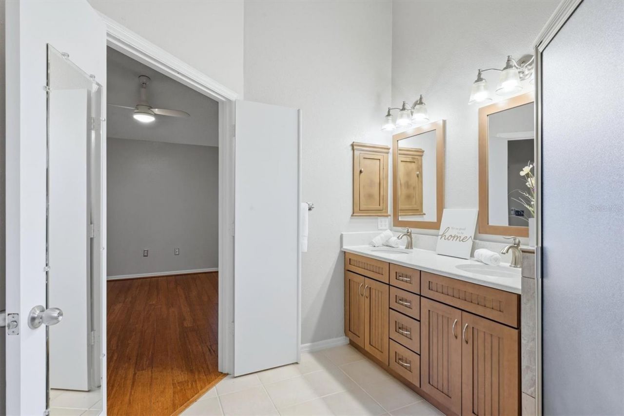 4461 Ascot Circle N, Sarasota, FL 34235 Photo