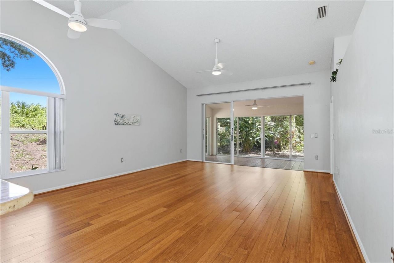 4461 Ascot Circle N, Sarasota, FL 34235 Photo