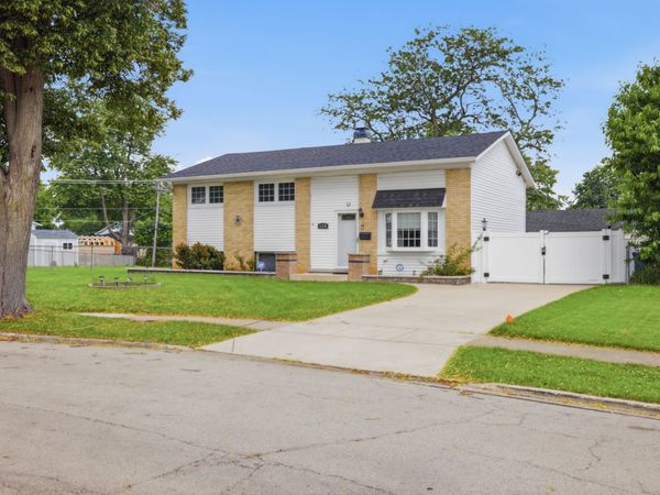 170 E ALTGELD Avenue, Glendale Heights, IL 60139