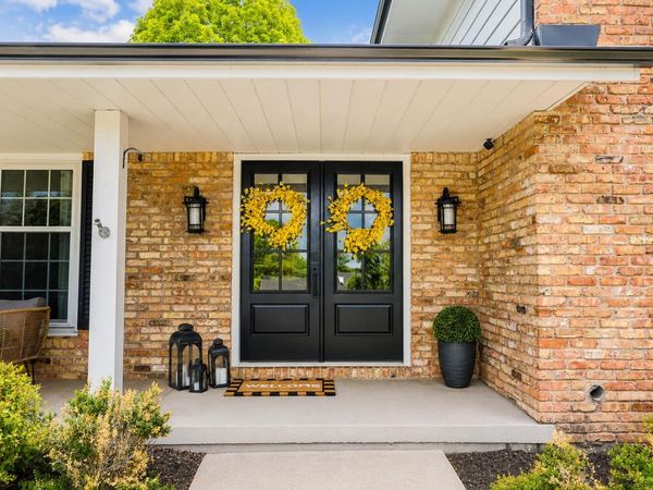 17965 Bolter Ln, Brookfield, WI 53045