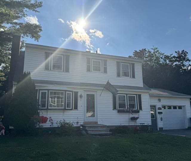 10 Hastings Lane, Nashua, NH 03064 Main Photo