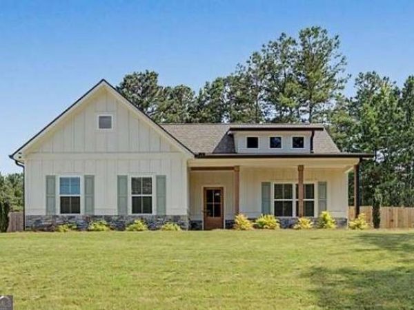 134 Puckett Rd, Dallas, GA 30157