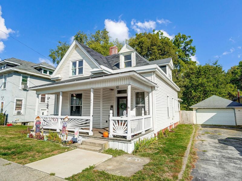 240 E Main Street, West Jefferson, OH 43162 Photo 2