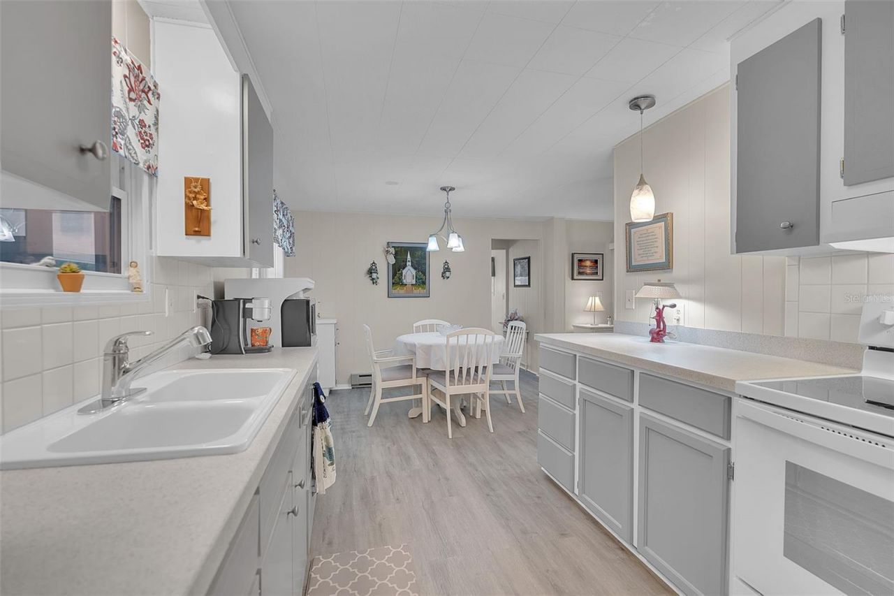 5619 Bayshore Road, Unit 319, Palmetto, FL 34221 Photo