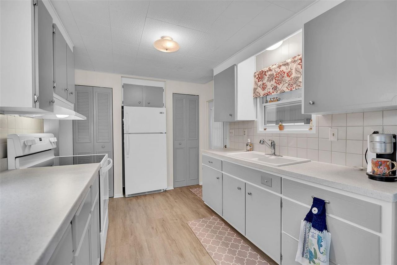 5619 Bayshore Road, Unit 319, Palmetto, FL 34221 Photo