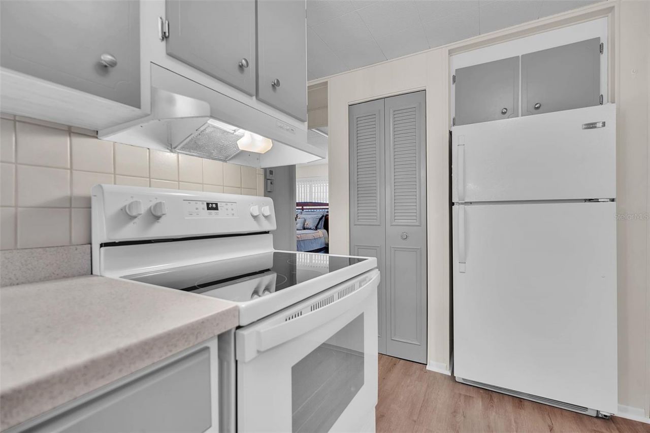 5619 Bayshore Road, Unit 319, Palmetto, FL 34221 Photo