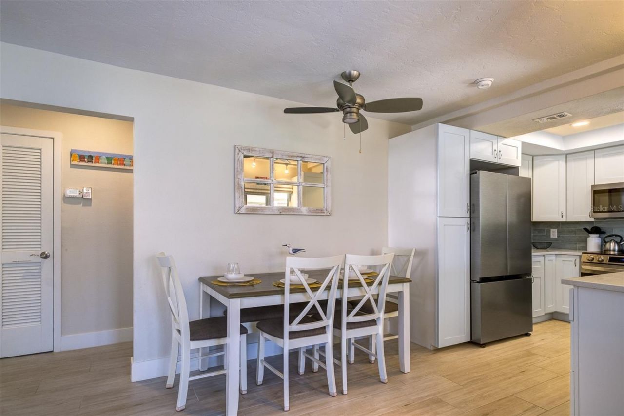 161 Vista Hermosa Circle, Unit 26A, Sarasota, FL 34242 Photo