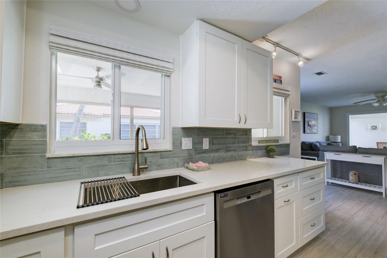 161 Vista Hermosa Circle, Unit 26A, Sarasota, FL 34242 Photo