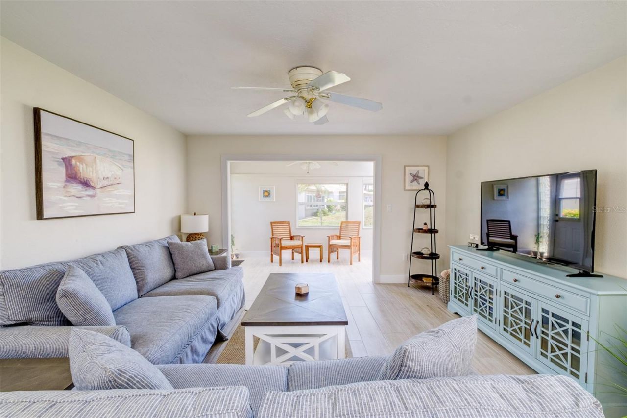 161 Vista Hermosa Circle, Unit 26A, Sarasota, FL 34242 Photo