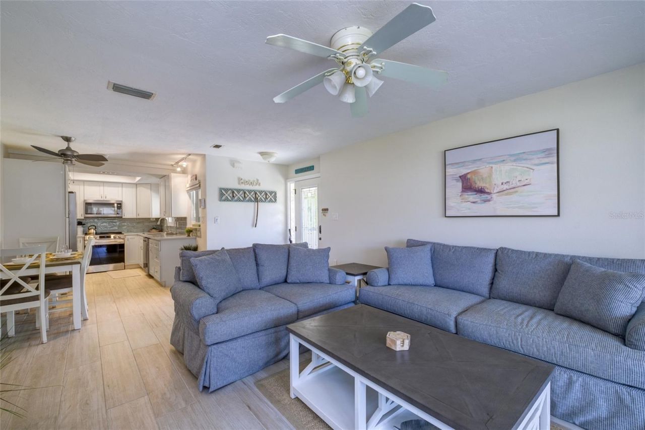 161 Vista Hermosa Circle, Unit 26A, Sarasota, FL 34242 Photo