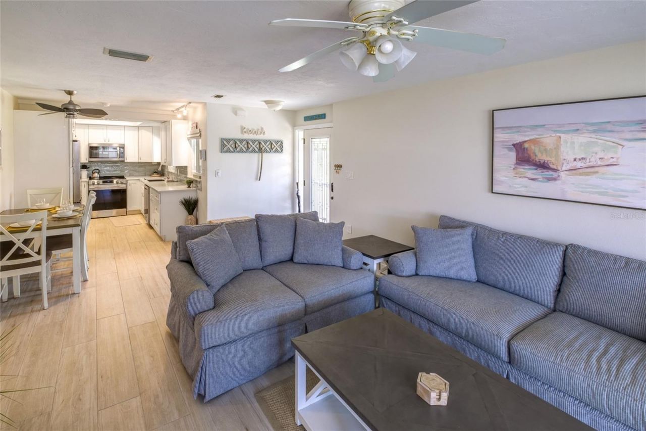 161 Vista Hermosa Circle, Unit 26A, Sarasota, FL 34242 Photo