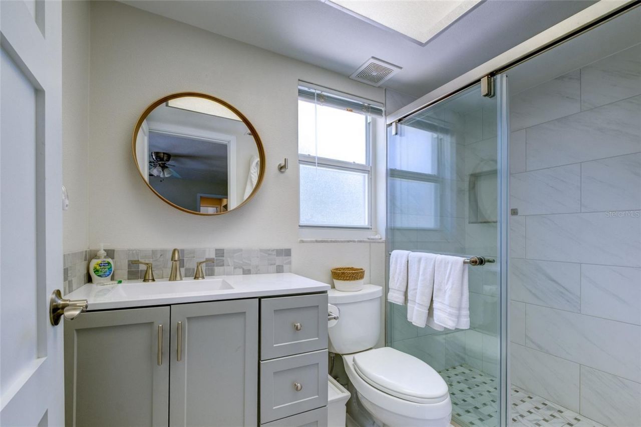 161 Vista Hermosa Circle, Unit 26A, Sarasota, FL 34242 Photo