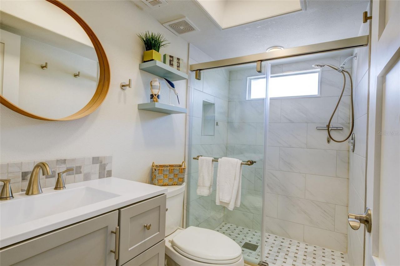 161 Vista Hermosa Circle, Unit 26A, Sarasota, FL 34242 Photo
