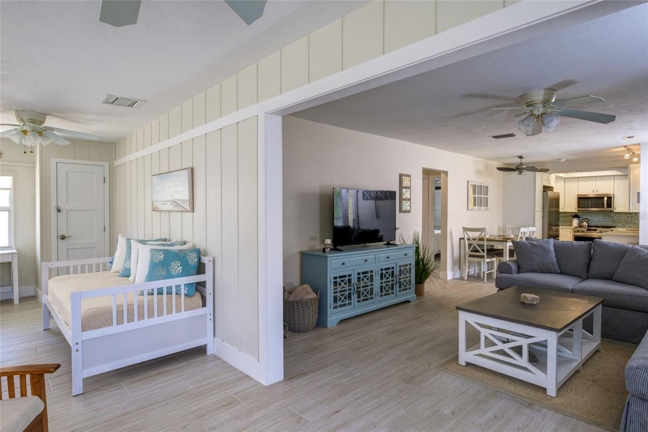 161 Vista Hermosa Circle, Unit 26A, Sarasota, FL 34242 Photo
