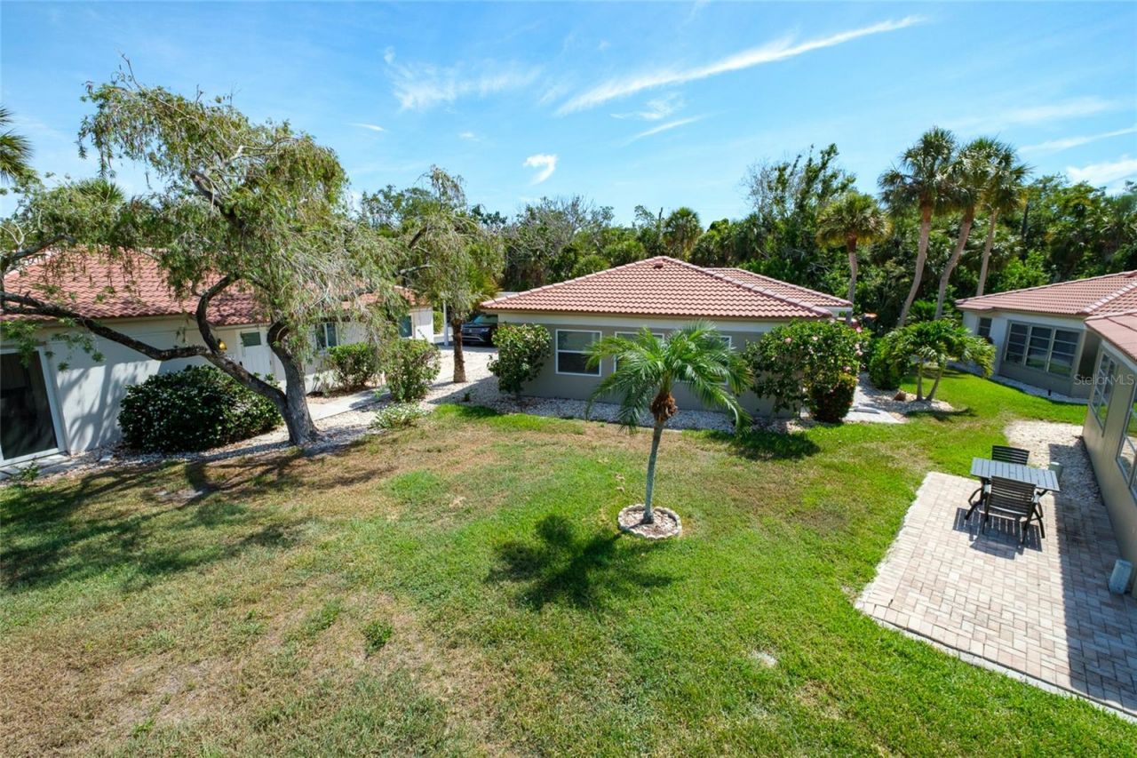 161 Vista Hermosa Circle, Unit 26A, Sarasota, FL 34242 Photo