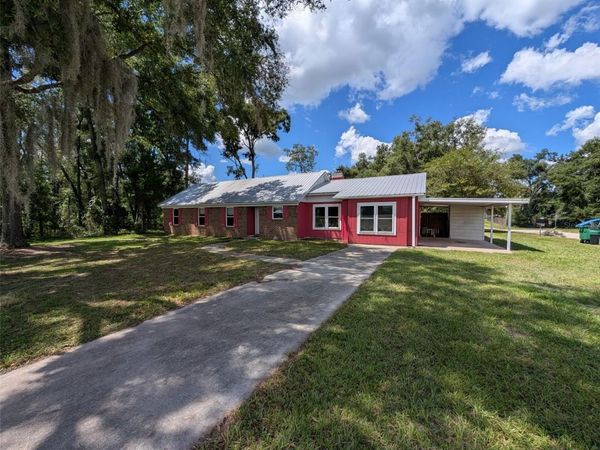 507 GOVERNOR AVENUE NE, BRANFORD, FL 32008