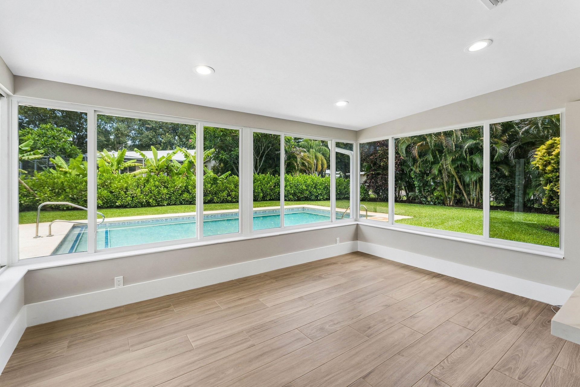 945 Westwind Drive, North Palm Beach, FL 33408 Photo