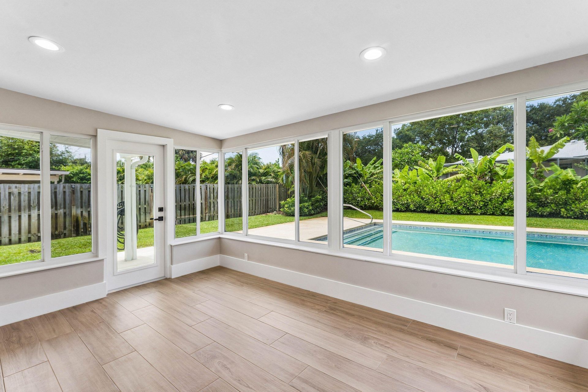 945 Westwind Drive, North Palm Beach, FL 33408 Photo