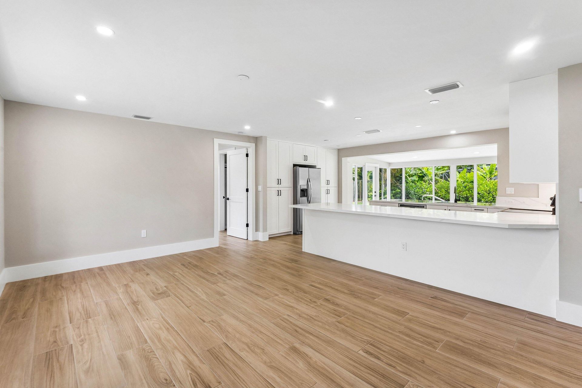 945 Westwind Drive, North Palm Beach, FL 33408 Photo